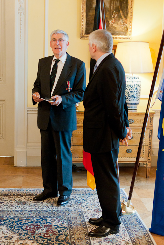 Prof Paulin receives Bundesverdiesnstkreuz