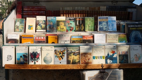 Book display
