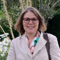 Dr Charlotte Woodford