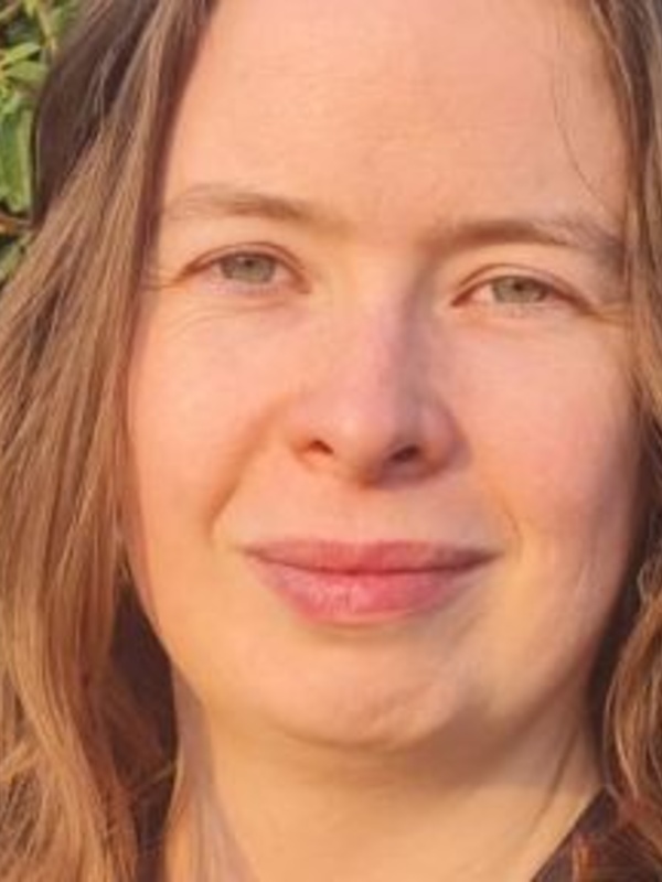 Dr Elizabeth  Ramsey 