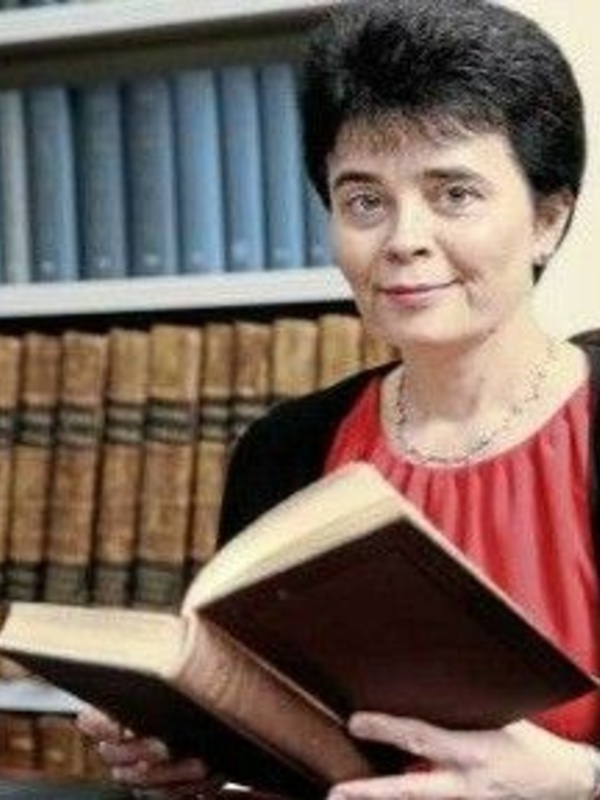 Professor Mari Jones