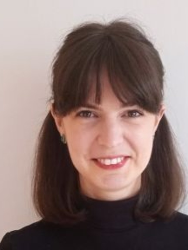 Dr Suzanne Jones