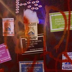 Protest messages in Russian and Ukrainian, Kyiv (December 2013)
